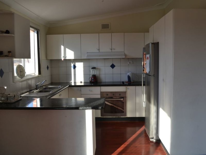 Photo - 11A Rawson Road, Guildford NSW 2161 - Image 3