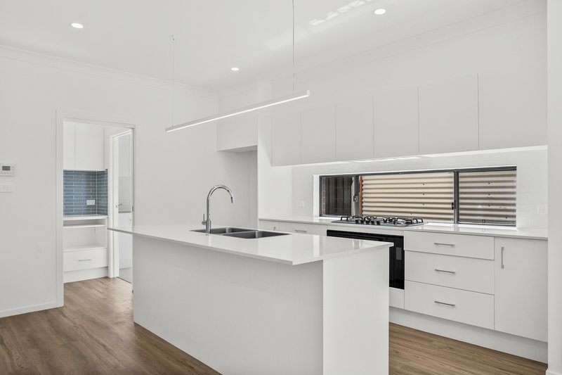 Photo - 11A Saturn Crescent, Dunmore NSW 2529 - Image 2