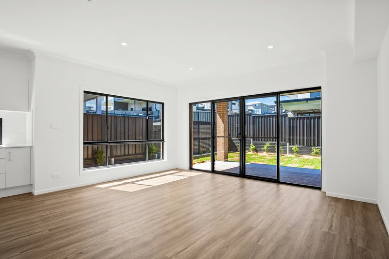 Photo - 11A Saturn Crescent, Dunmore NSW 2529 - Image 3