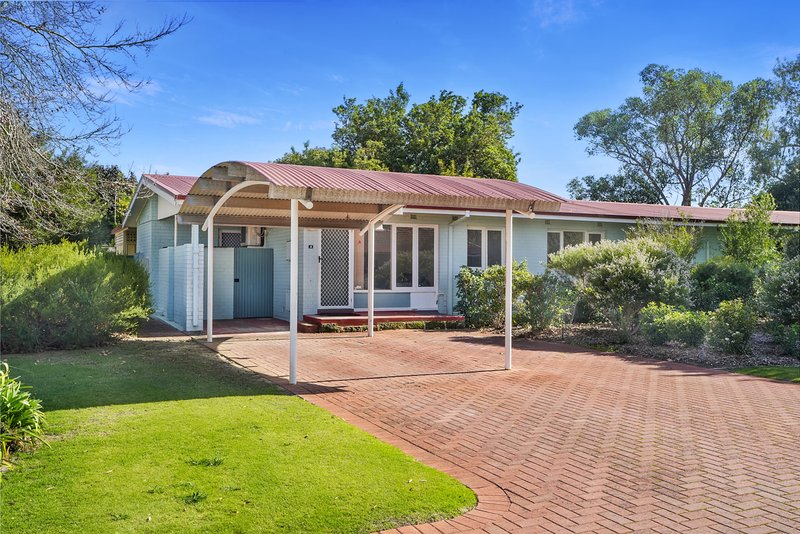Photo - 11A Shalford Way, Girrawheen WA 6064 - Image 1