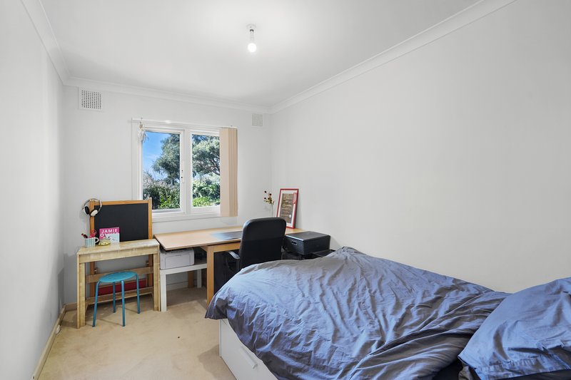 Photo - 11A Shalford Way, Girrawheen WA 6064 - Image 14