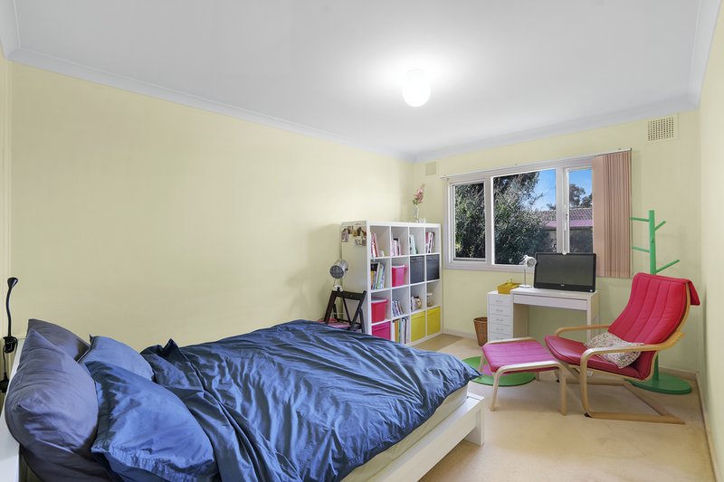 Photo - 11A Shalford Way, Girrawheen WA 6064 - Image 15