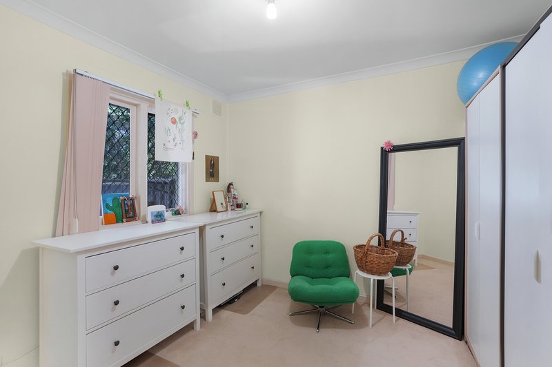 Photo - 11A Shalford Way, Girrawheen WA 6064 - Image 16