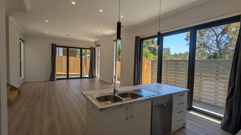 Photo - 11a Warnes Road, Mitcham VIC 3132 - Image 3