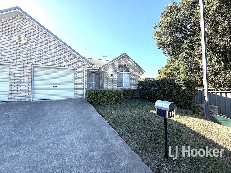 Photo - 11B Cloonan Terrace, Inverell NSW 2360 - Image 1