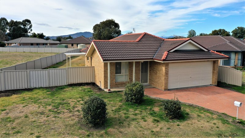 11B Green Cresent , Quirindi NSW 2343