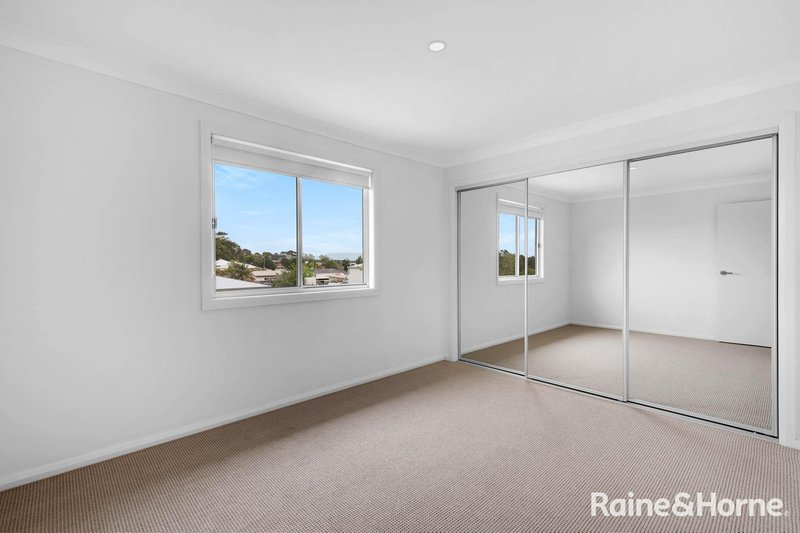 Photo - 1/1B Greens Road, Greenwell Point NSW 2540 - Image 6