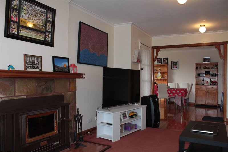 Photo - 11B Lovett Street, Queenstown TAS 7467 - Image 6