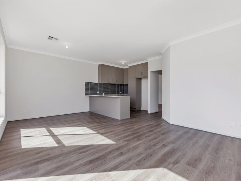 Photo - 11B Shalford Terrace, Campbelltown SA 5074 - Image 3