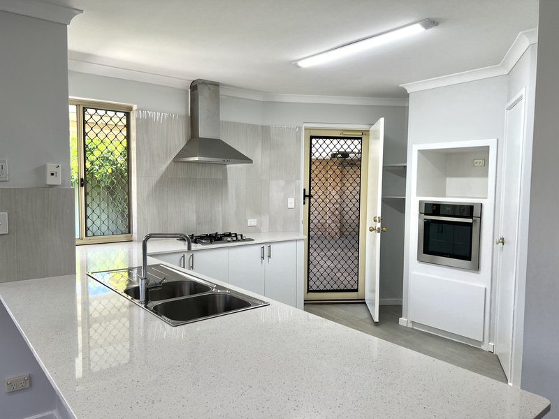 Photo - 11B Tea Tree Way, Thornlie WA 6108 - Image 3