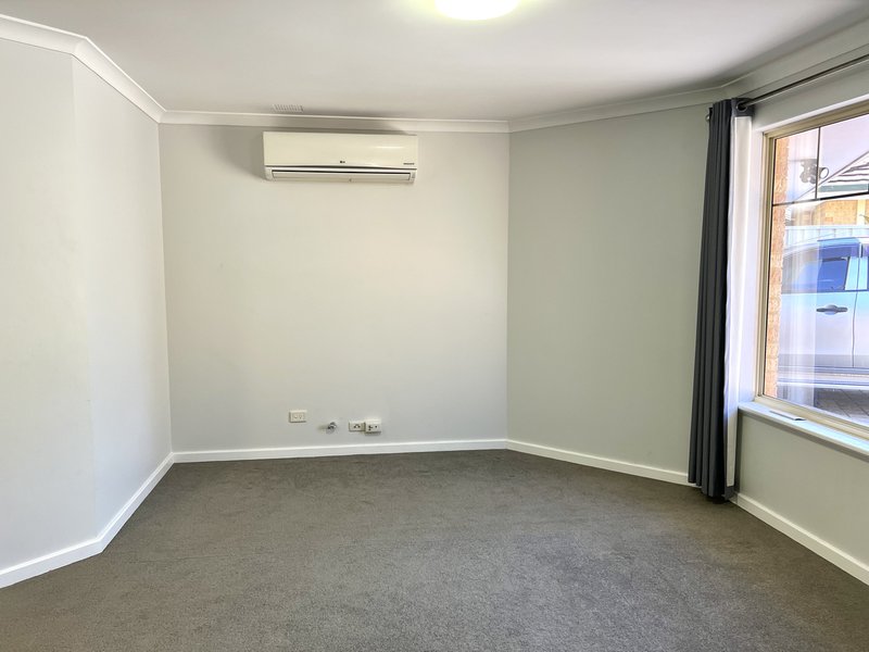 Photo - 11B Tea Tree Way, Thornlie WA 6108 - Image 6