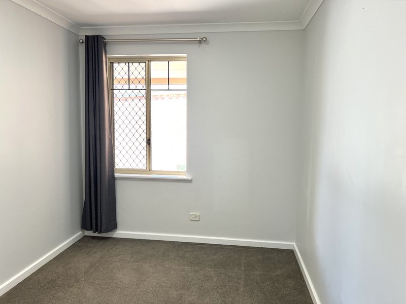 Photo - 11B Tea Tree Way, Thornlie WA 6108 - Image 8