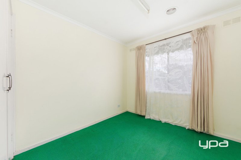 Photo - 11B Winnington Street , Deer Park VIC 3023 - Image 10