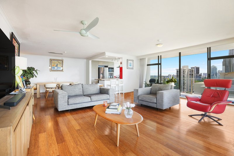 Photo - 11B/33 Thornton Street, Surfers Paradise QLD 4217 - Image 2