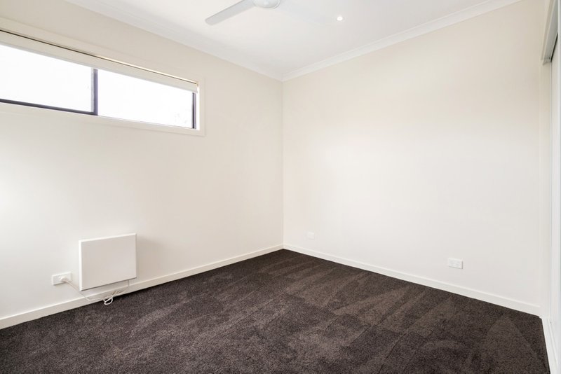 Photo - 11C Lidgate Avenue, Rowville VIC 3178 - Image 5