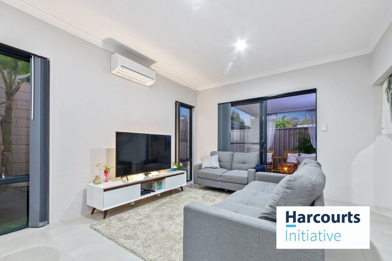 Photo - 11C Olebury Street, Nollamara WA 6061 - Image 12