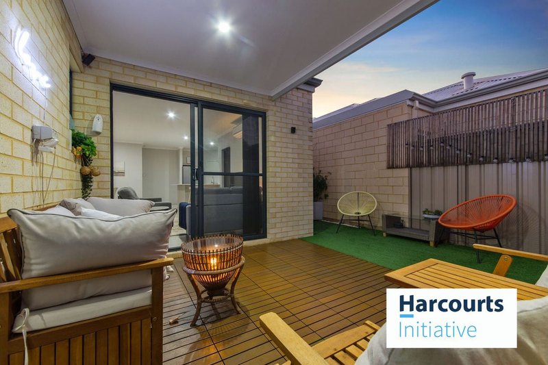 Photo - 11C Olebury Street, Nollamara WA 6061 - Image 27