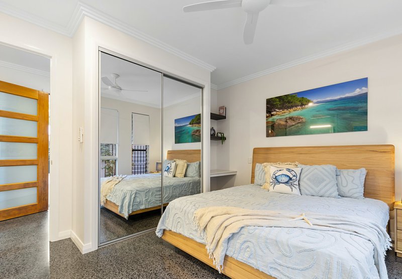 Photo - 1/2-12 Reef Street, Port Douglas QLD 4877 - Image 14