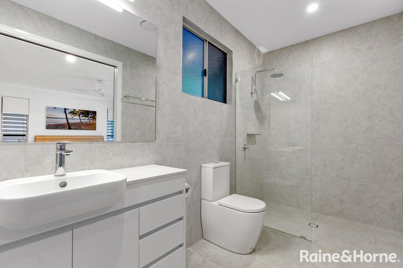 Photo - 1/2-12 Reef Street, Port Douglas QLD 4877 - Image 35