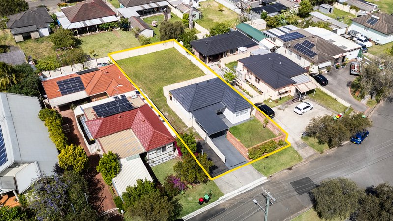 Photo - 12 & 12A Violet Avenue, Liverpool NSW 2170 - Image 23