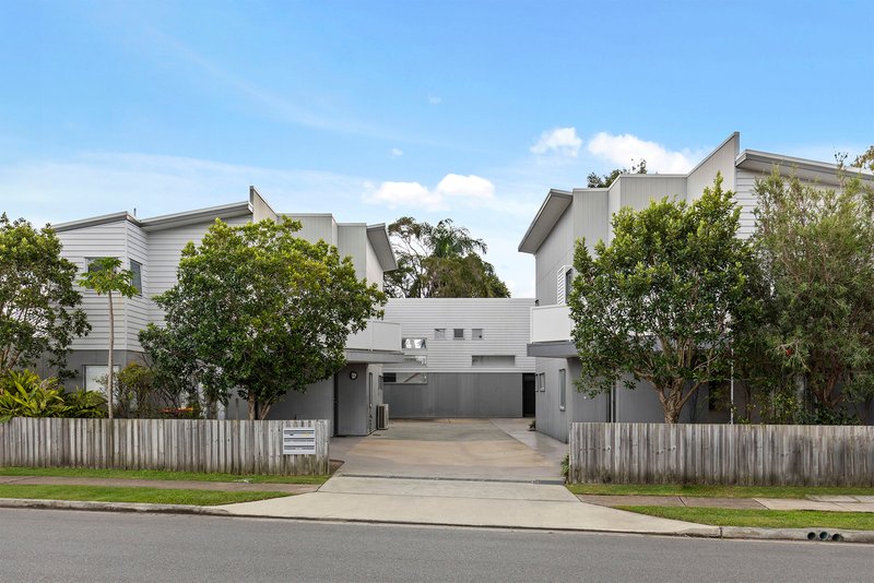 Photo - 12-14 Junior Terrace, Northgate QLD 4013 - Image 3