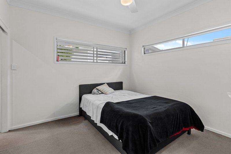 Photo - 12-14 Junior Terrace, Northgate QLD 4013 - Image 10