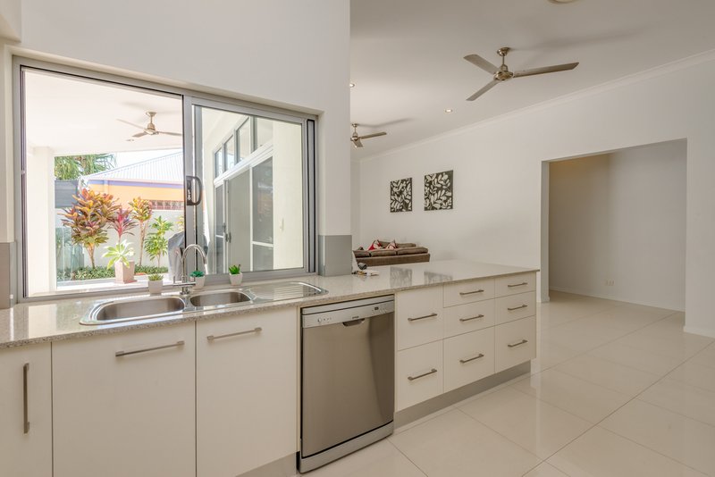 Photo - 12-14 Lambus St , Palm Cove QLD 4879 - Image 8