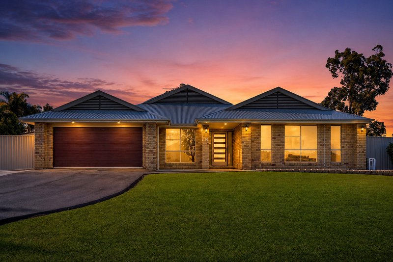 Photo - 12-14 Muldoon Place, Ningi QLD 4511 - Image 1