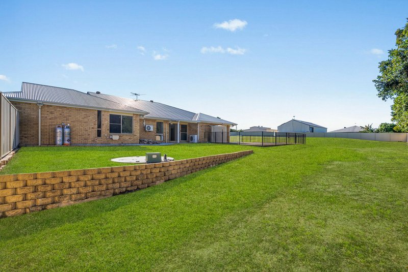 Photo - 12-14 Muldoon Place, Ningi QLD 4511 - Image 18