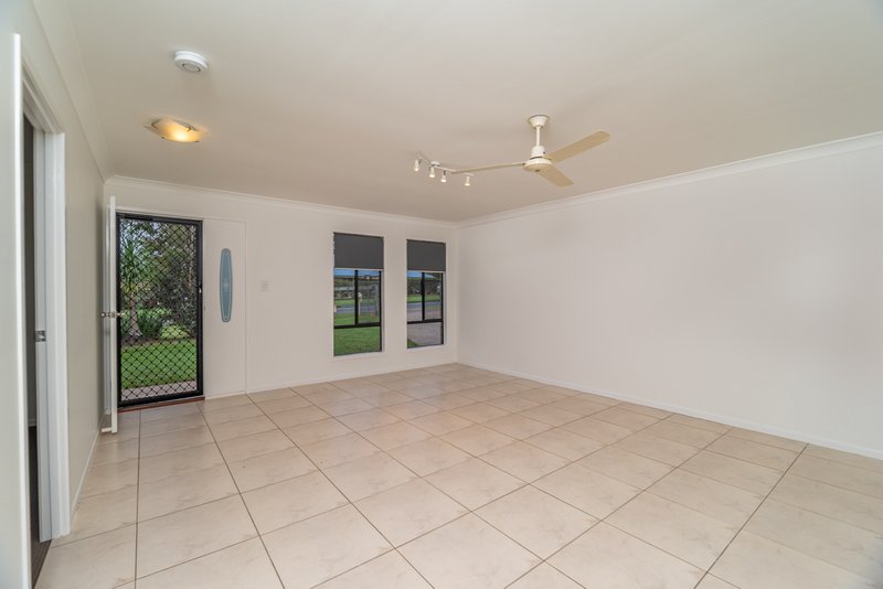 Photo - 12-14 Paxton Court, Gleneagle QLD 4285 - Image 4