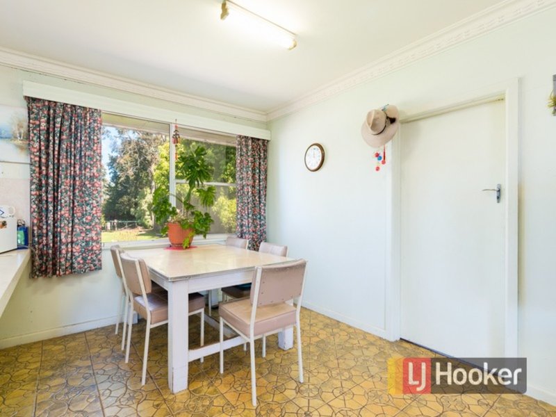 Photo - 12-14 Thwaites Road, Pakenham VIC 3810 - Image 5