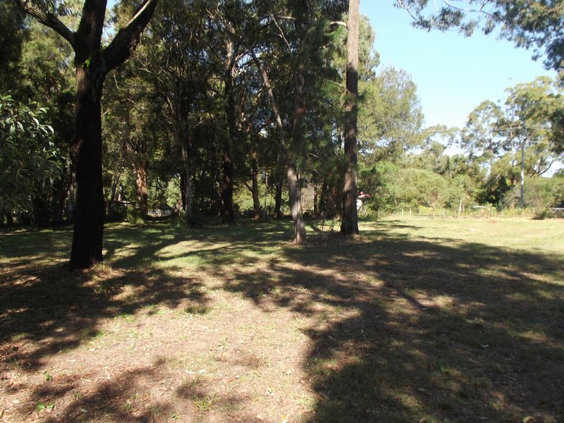 Photo - 12-14 Vine Street, Macleay Island QLD 4184 - Image 2