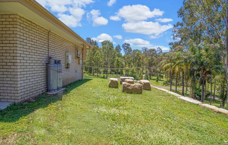 Photo - 12-14 Wyangarie Place, Kooralbyn QLD 4285 - Image 17