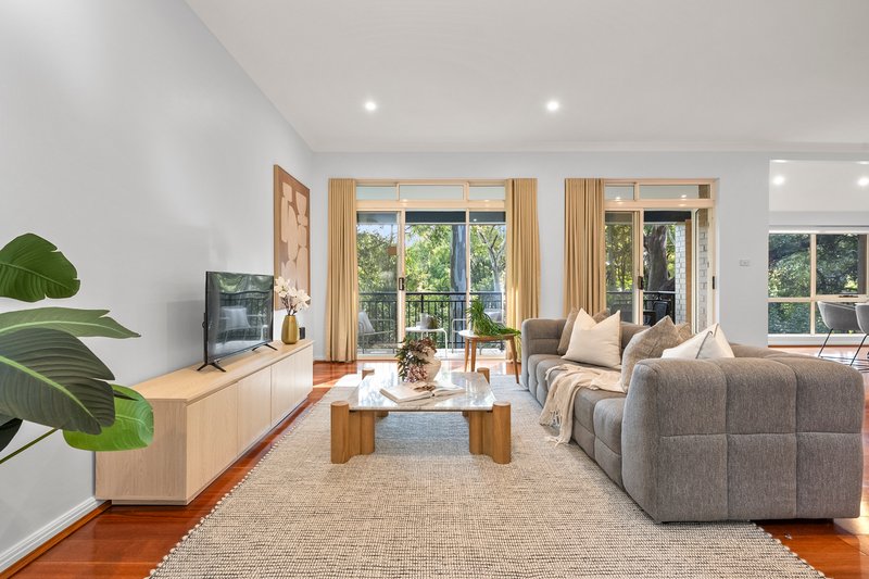 Photo - 1/2-4 Bloomsbury Avenue, Pymble NSW 2073 - Image 3