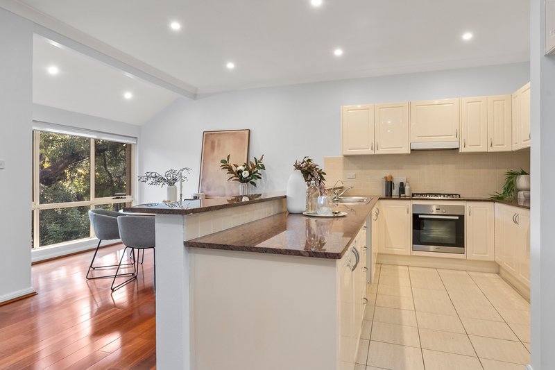 Photo - 1/2-4 Bloomsbury Avenue, Pymble NSW 2073 - Image 4