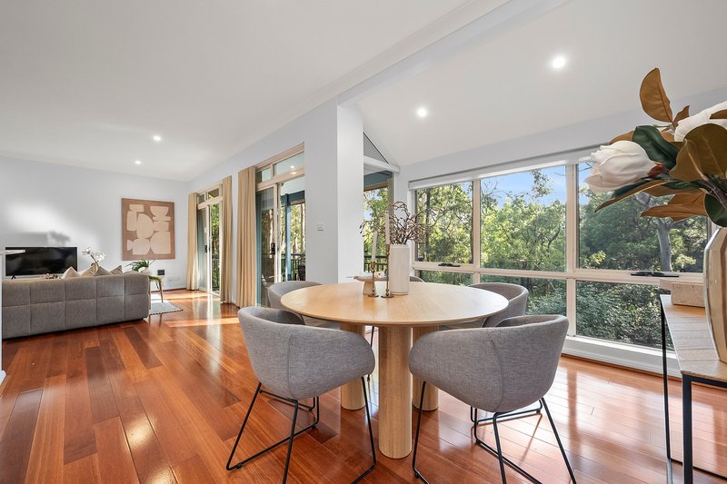 Photo - 1/2-4 Bloomsbury Avenue, Pymble NSW 2073 - Image 5