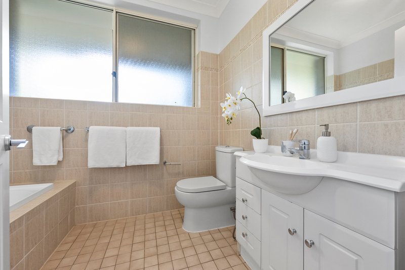 Photo - 1/2-4 Bloomsbury Avenue, Pymble NSW 2073 - Image 8