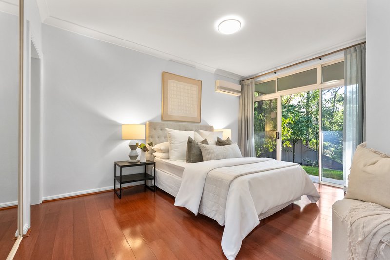 Photo - 1/2-4 Bloomsbury Avenue, Pymble NSW 2073 - Image 9