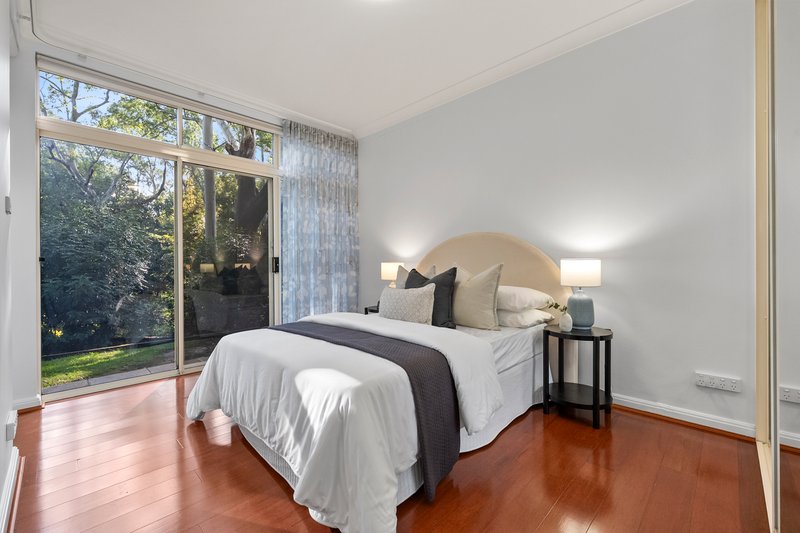 Photo - 1/2-4 Bloomsbury Avenue, Pymble NSW 2073 - Image 10