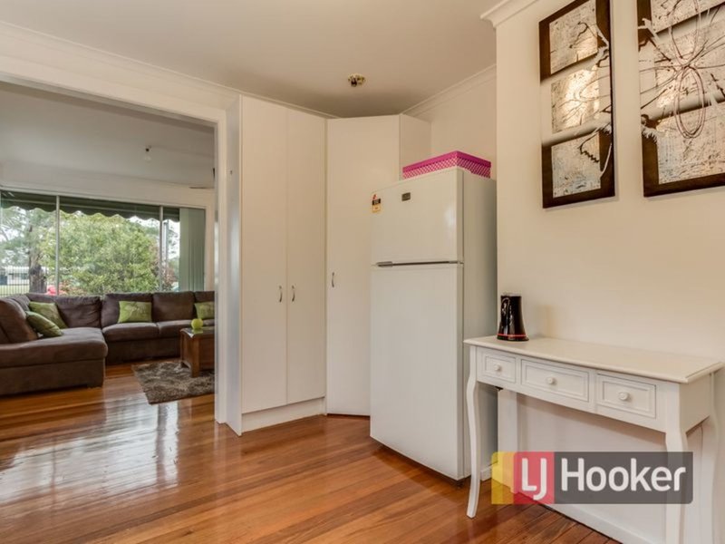 Photo - 1/2-4 Gordon Street, Cranbourne VIC 3977 - Image 7