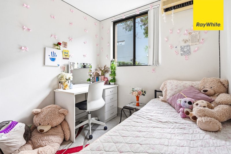 Photo - 1/2-4 Reid Avenue, Westmead NSW 2145 - Image 15