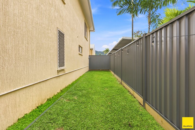 Photo - 1/2-4 Springfield Crescent, Manoora QLD 4870 - Image 11