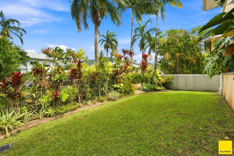 Photo - 1/2-4 Springfield Crescent, Manoora QLD 4870 - Image 12