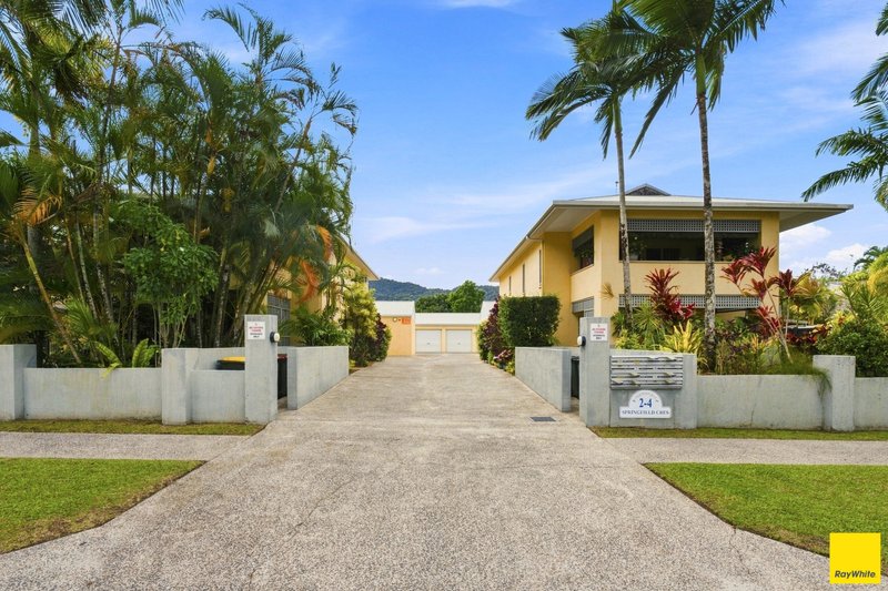 Photo - 1/2-4 Springfield Crescent, Manoora QLD 4870 - Image 16