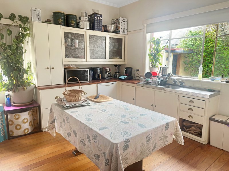 Photo - 12 Abbeygate Street, Oakleigh VIC 3166 - Image 3