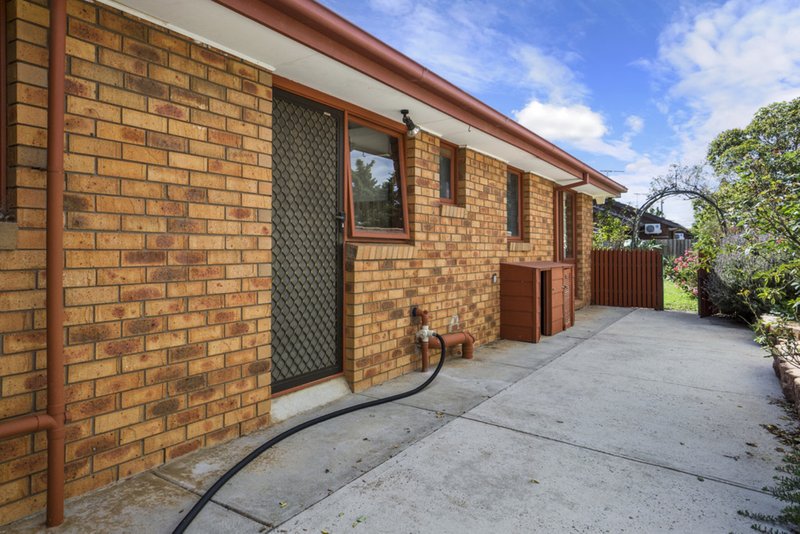 Photo - 12 Acheron Crescent, Werribee VIC 3030 - Image 12