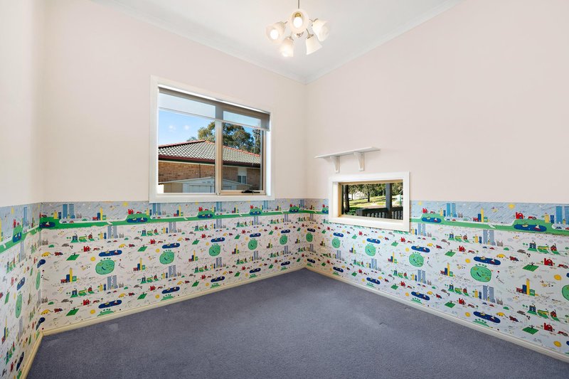 Photo - 12 Acraman Place, Amaroo ACT 2914 - Image 6