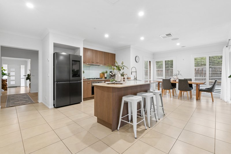Photo - 12 Adriana Circuit, Botanic Ridge VIC 3977 - Image 7