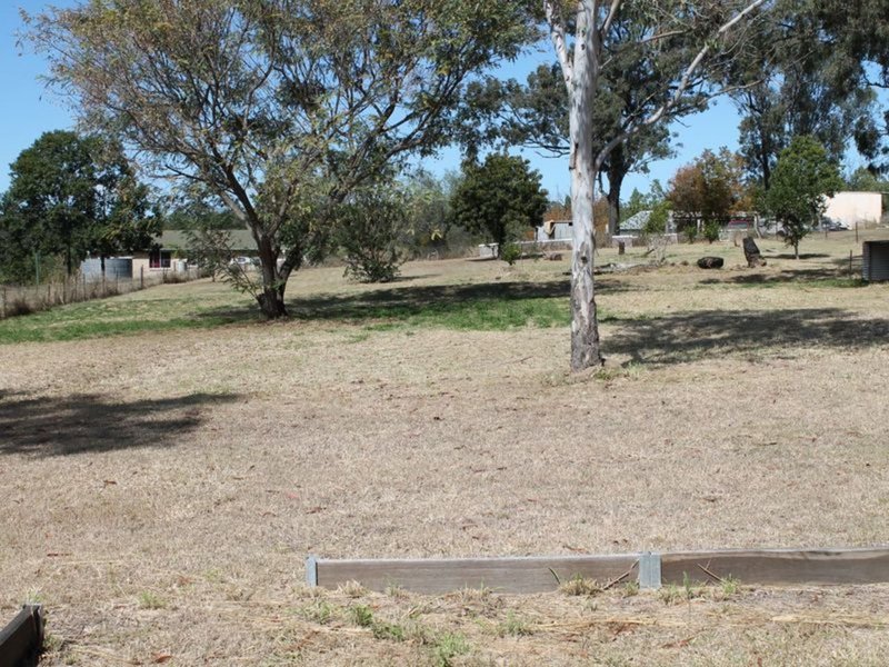 Photo - 12 Advance Court, Kensington Grove QLD 4341 - Image 18