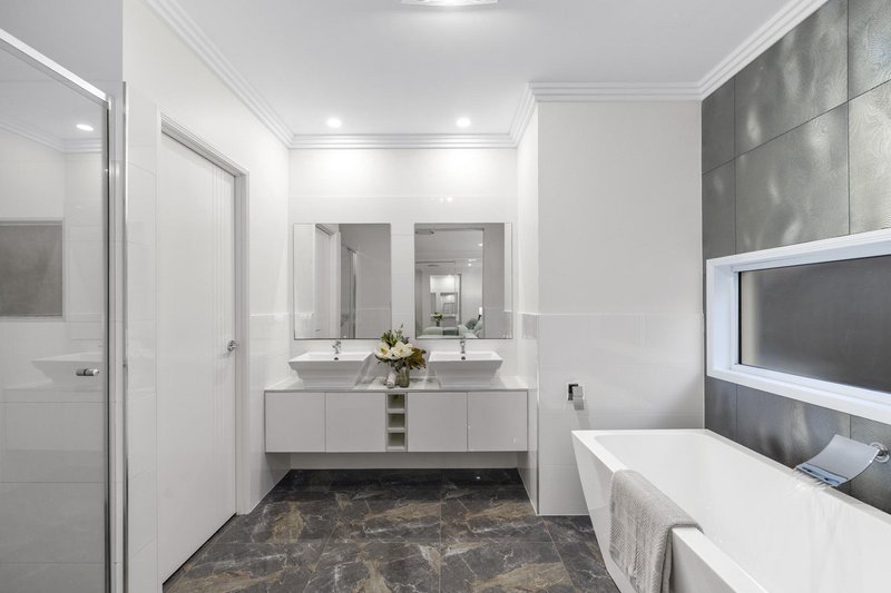 Photo - 12 Adventurer Street, Kuraby QLD 4112 - Image 7